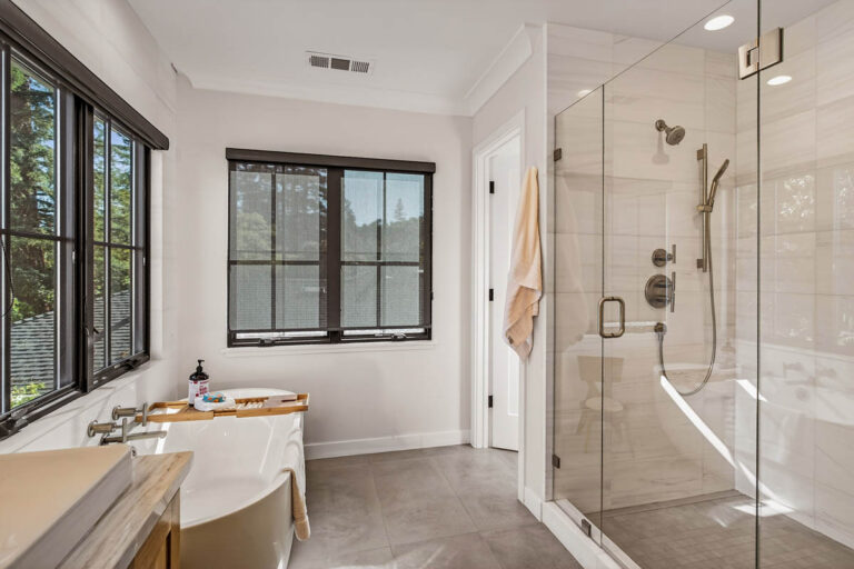 Primary Bathroom (2)